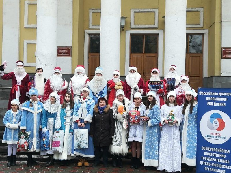 Акция «Рождественский подарок  ребенку- инвалиду»